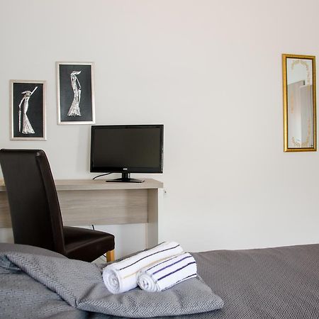 Guesthouse Unique Sarajevo Ngoại thất bức ảnh