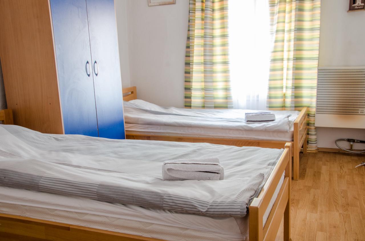 Guesthouse Unique Sarajevo Ngoại thất bức ảnh