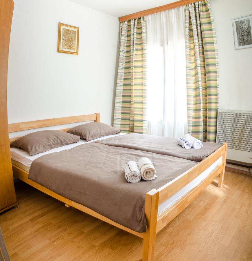 Guesthouse Unique Sarajevo Ngoại thất bức ảnh